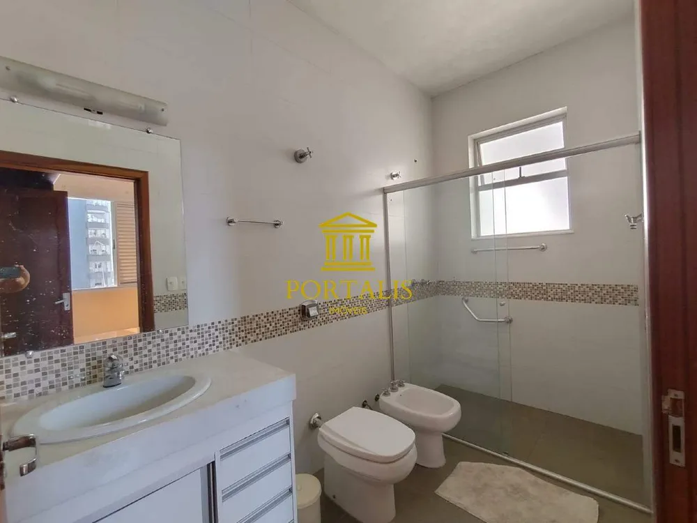 Casa, 4 quartos, 230 m² - Foto 10