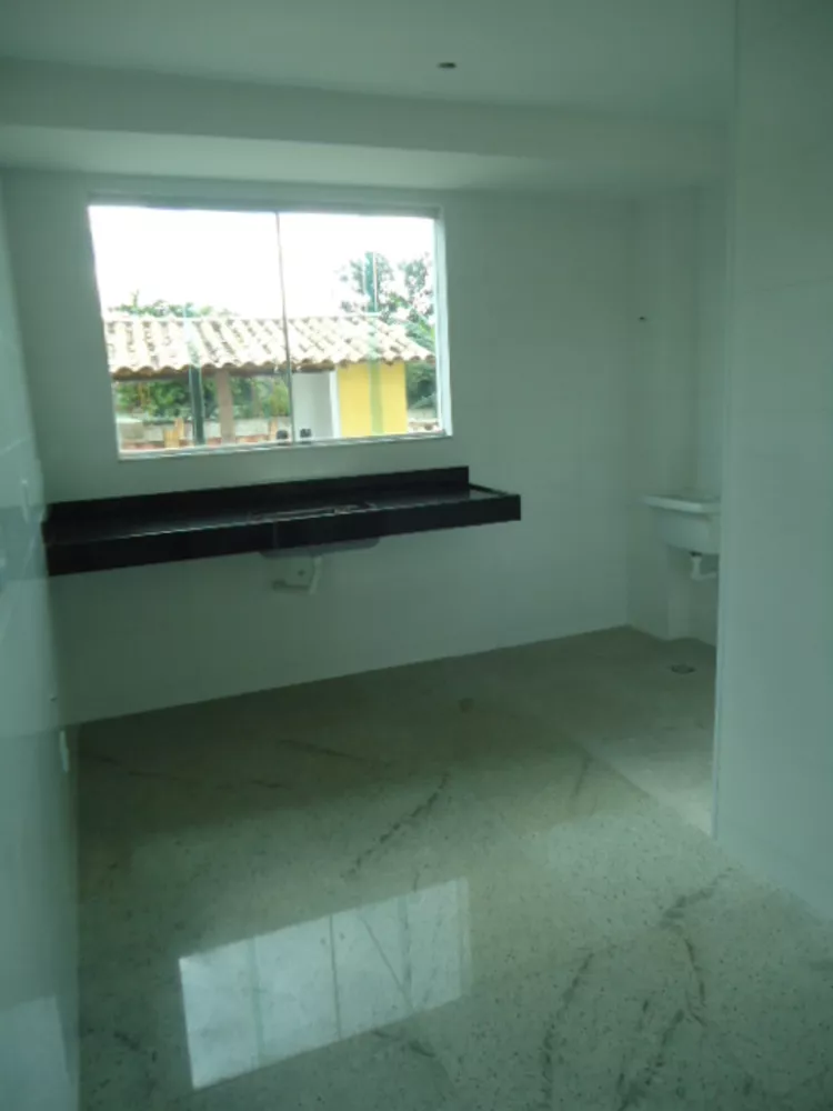 Apartamento à venda com 3 quartos, 75m² - Foto 4