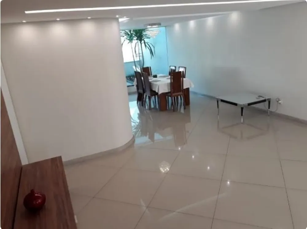 Casa, 3 quartos, 210 m² - Foto 2