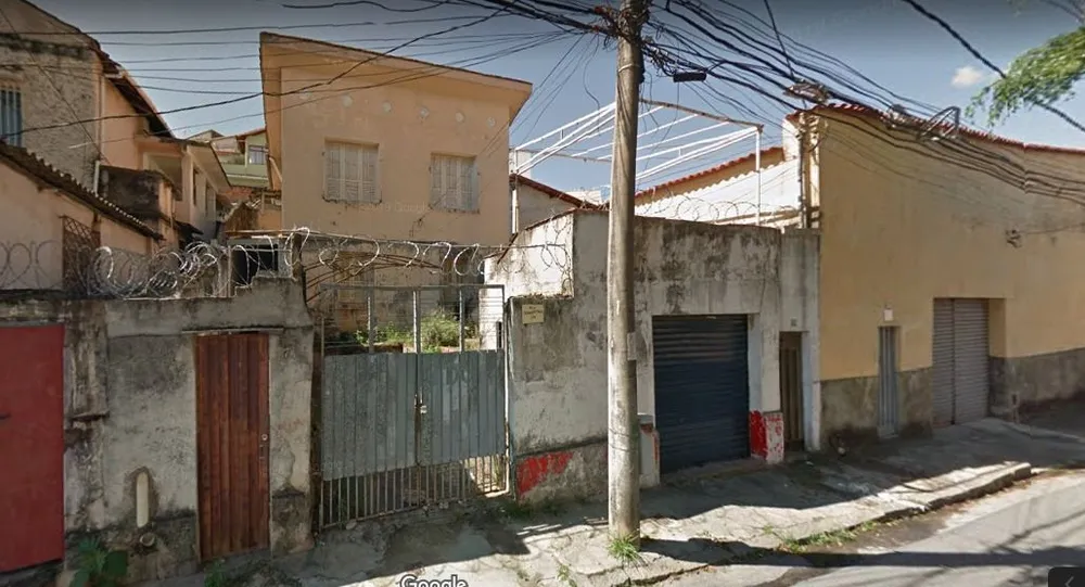 Casa, 4 quartos, 235 m² - Foto 1