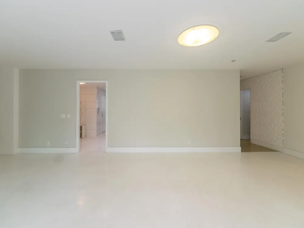 Apartamento, 3 quartos, 246 m² - Foto 2