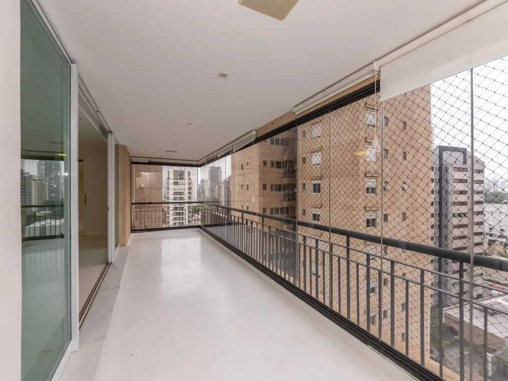 Apartamento, 3 quartos, 246 m² - Foto 6