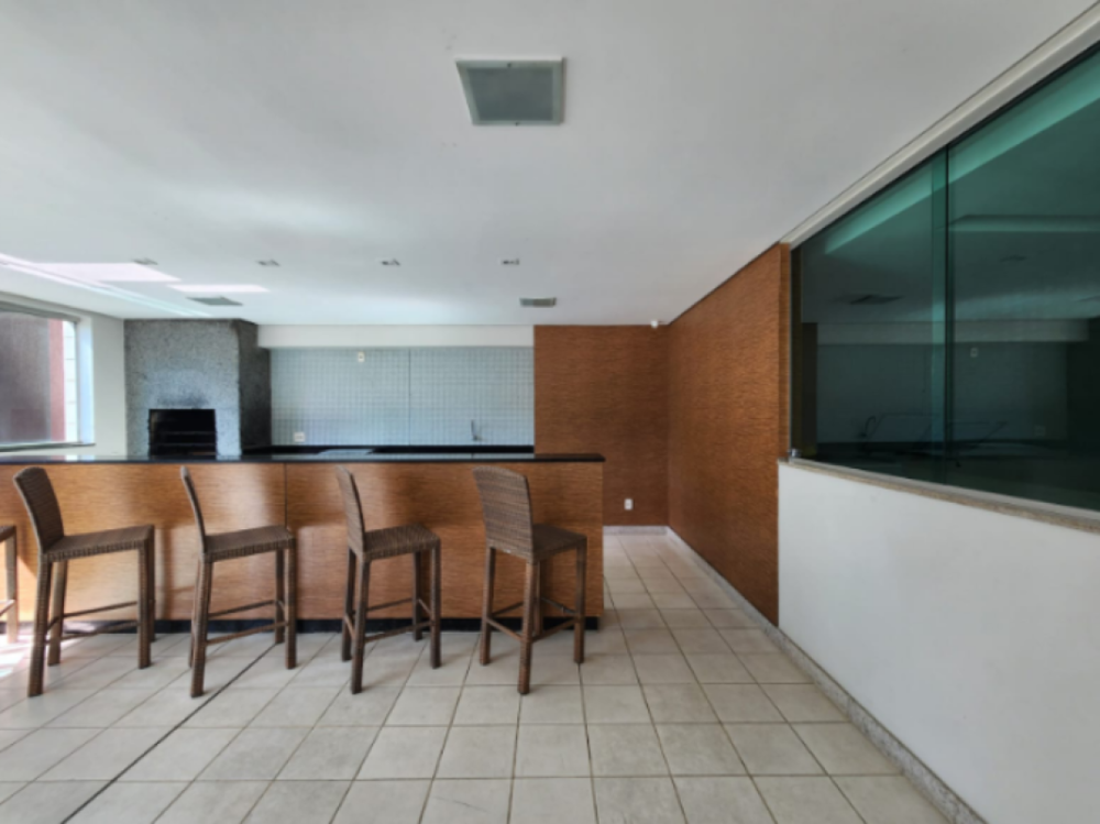 Apartamento à venda com 2 quartos, 64m² - Foto 3