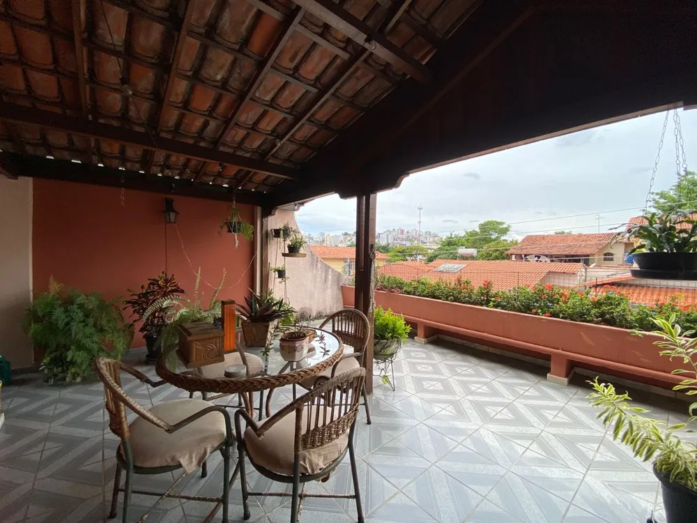 Casa, 3 quartos, 243 m² - Foto 24