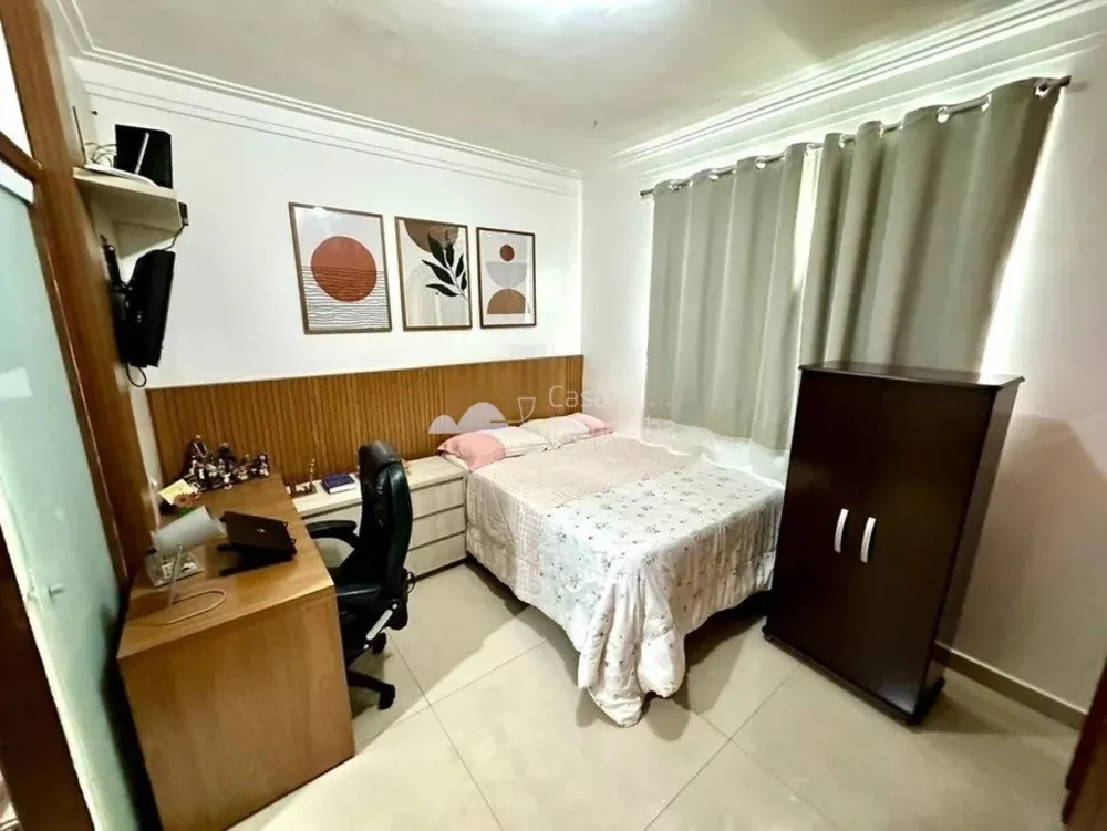 Casa à venda com 3 quartos, 360m² - Foto 14