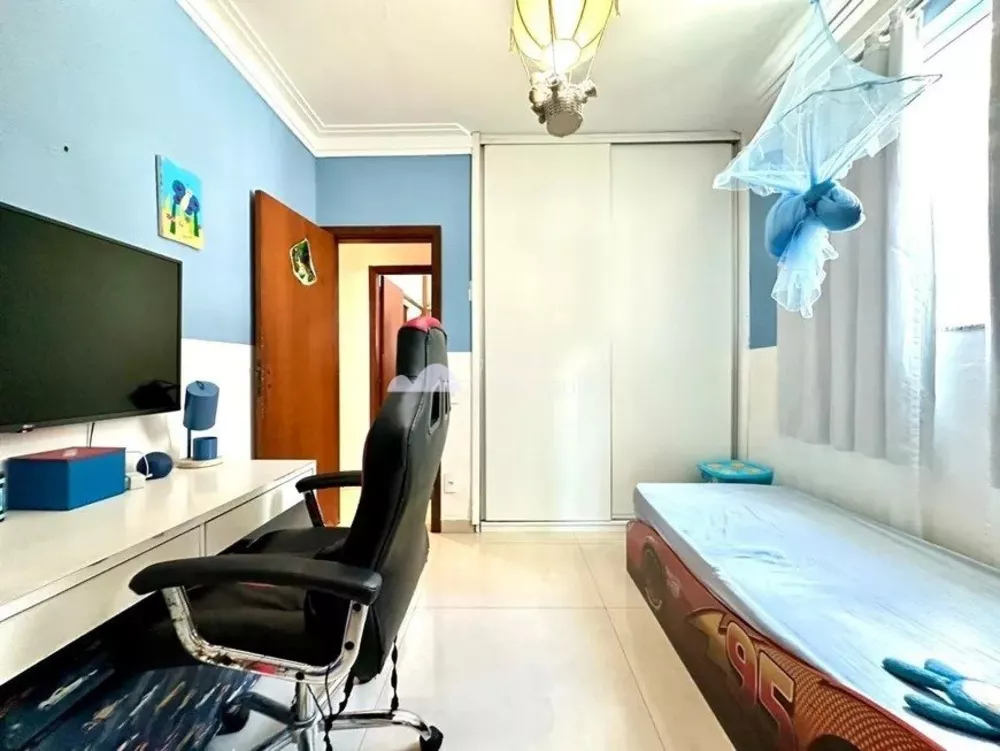 Casa à venda com 3 quartos, 360m² - Foto 18