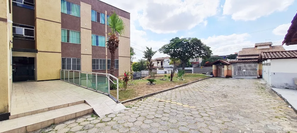 Apartamento à venda com 3 quartos, 67m² - Foto 2