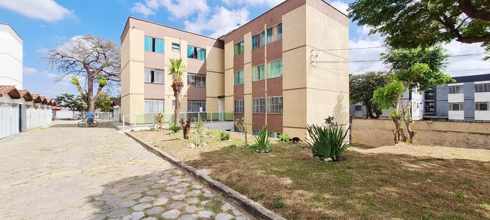 Apartamento à venda com 3 quartos, 67m² - Foto 1