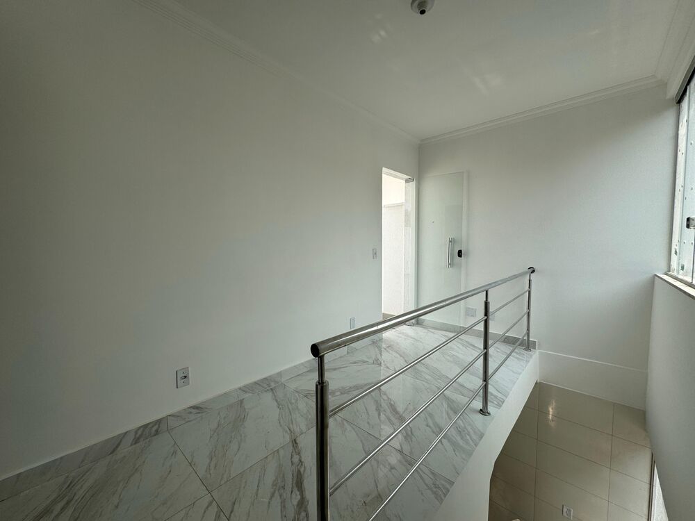 Cobertura à venda com 2 quartos, 60m² - Foto 5