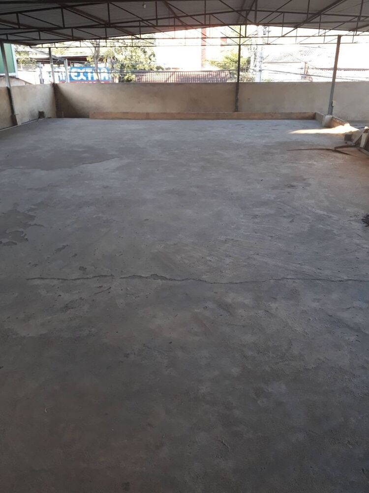 Casa à venda com 4 quartos - Foto 1
