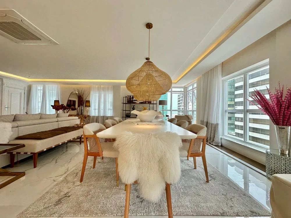 Apartamento, 4 quartos, 331 m² - Foto 2