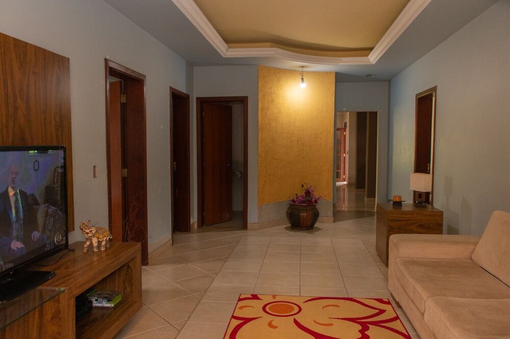 Casa à venda com 6 quartos, 361m² - Foto 6