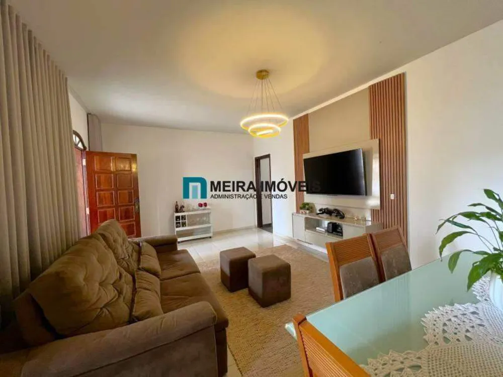 Casa, 6 quartos, 300 m² - Foto 2