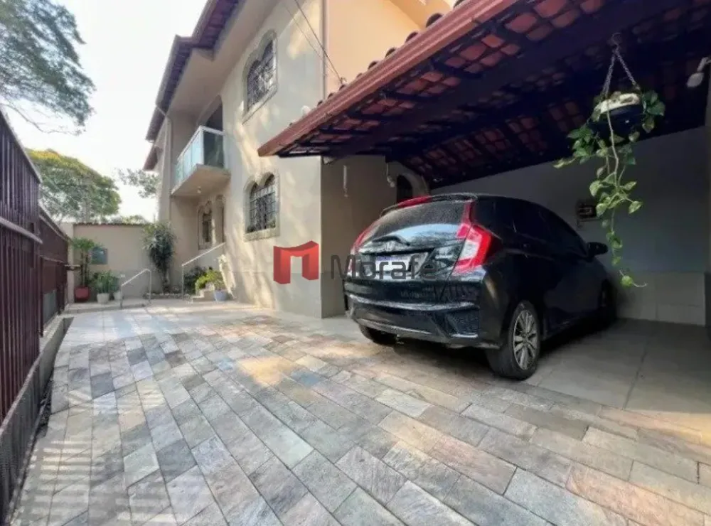 Casa, 4 quartos, 180 m² - Foto 1