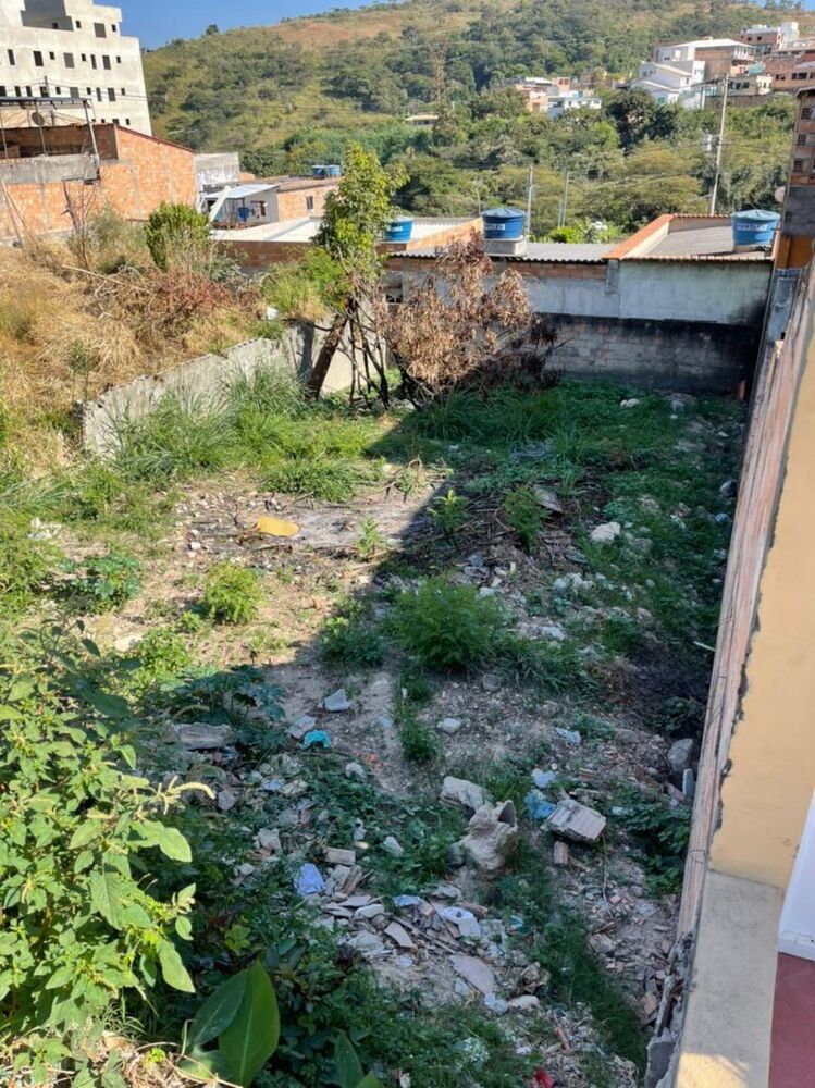 Terreno à venda, 200m² - Foto 1