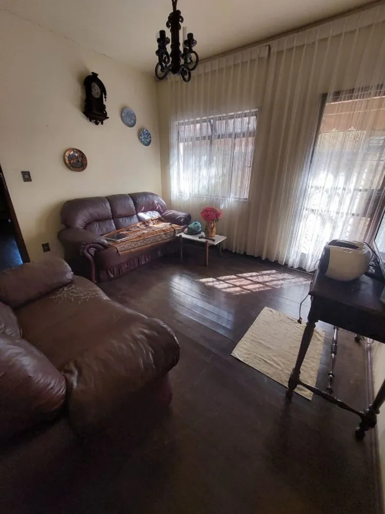 Casa, 3 quartos, 193 m² - Foto 1
