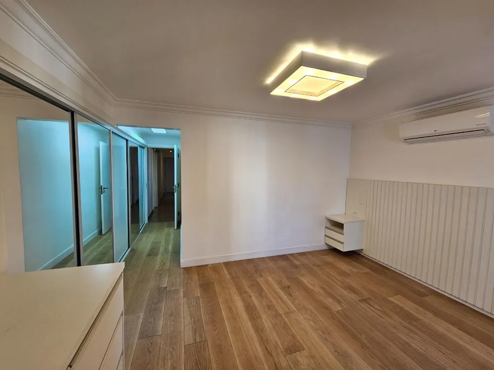 Apartamento, 3 quartos, 170 m² - Foto 2