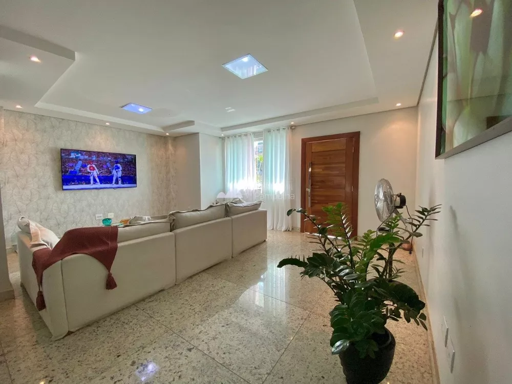 Casa à venda com 3 quartos, 180m² - Foto 8