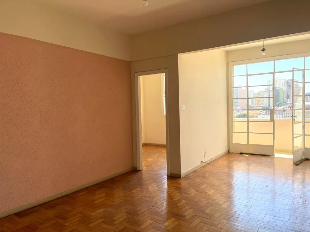 Apartamento à venda com 3 quartos, 100m² - Foto 1