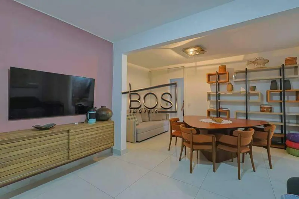 Apartamento, 3 quartos, 130 m² - Foto 1
