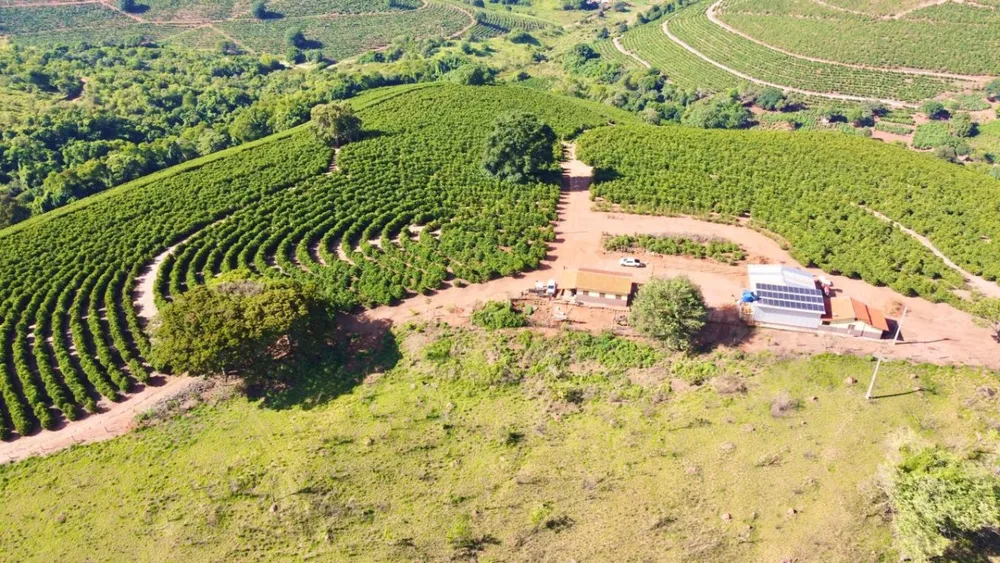 Sítio, 1 quarto, 24 hectares - Foto 1