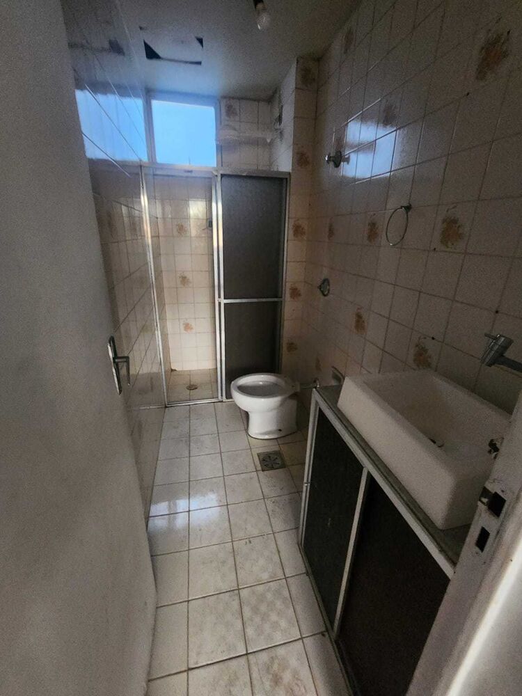 Apartamento à venda com 3 quartos, 55m² - Foto 2