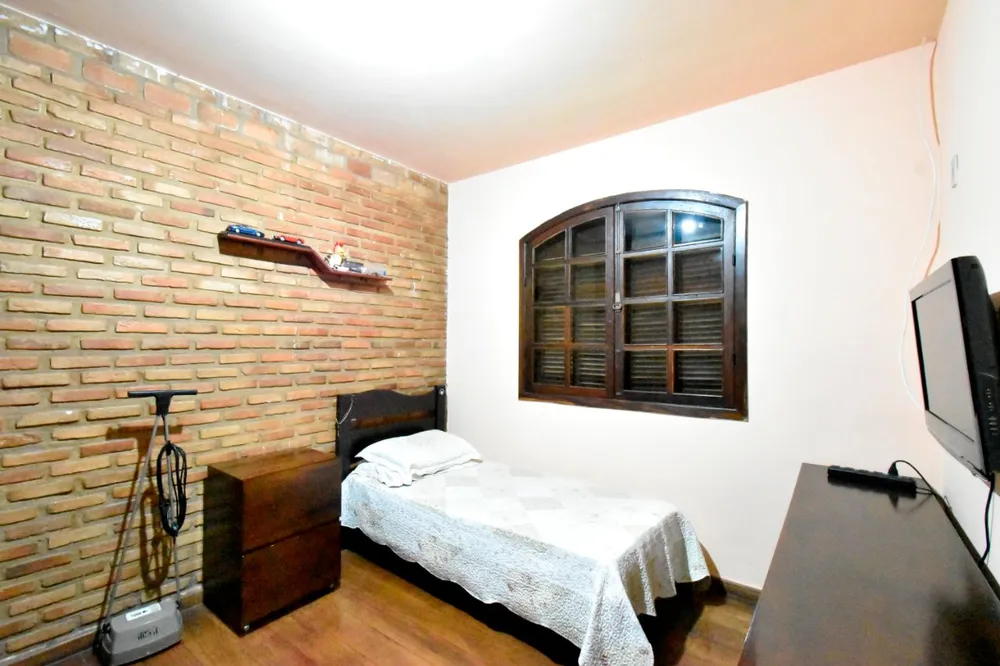Casa, 4 quartos, 208 m² - Foto 3