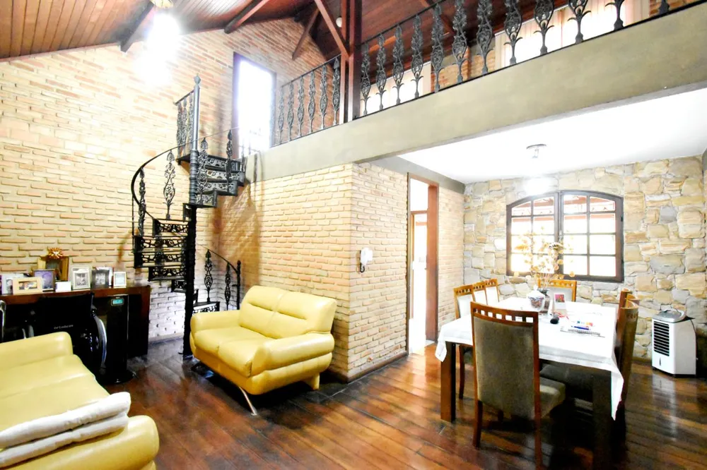 Casa, 4 quartos, 208 m² - Foto 2