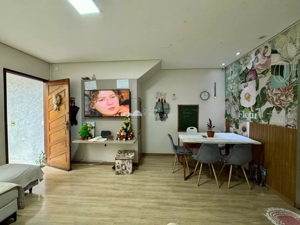 Casa à venda com 3 quartos, 76m² - Foto 4