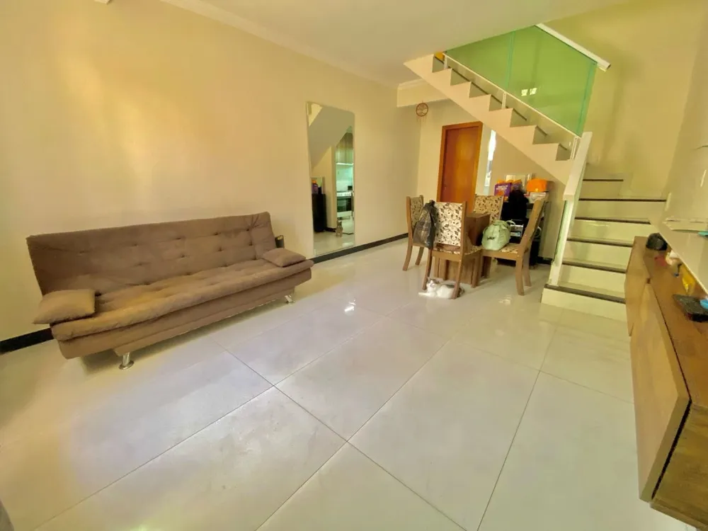 Casa, 2 quartos, 72 m² - Foto 1