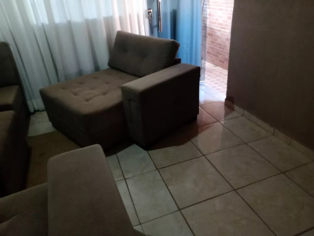 Casa à venda com 8 quartos, 200m² - Foto 7