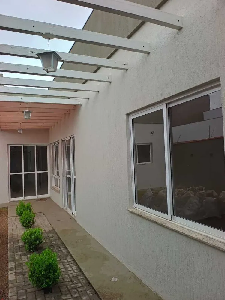 Casa, 4 quartos, 240 m² - Foto 3
