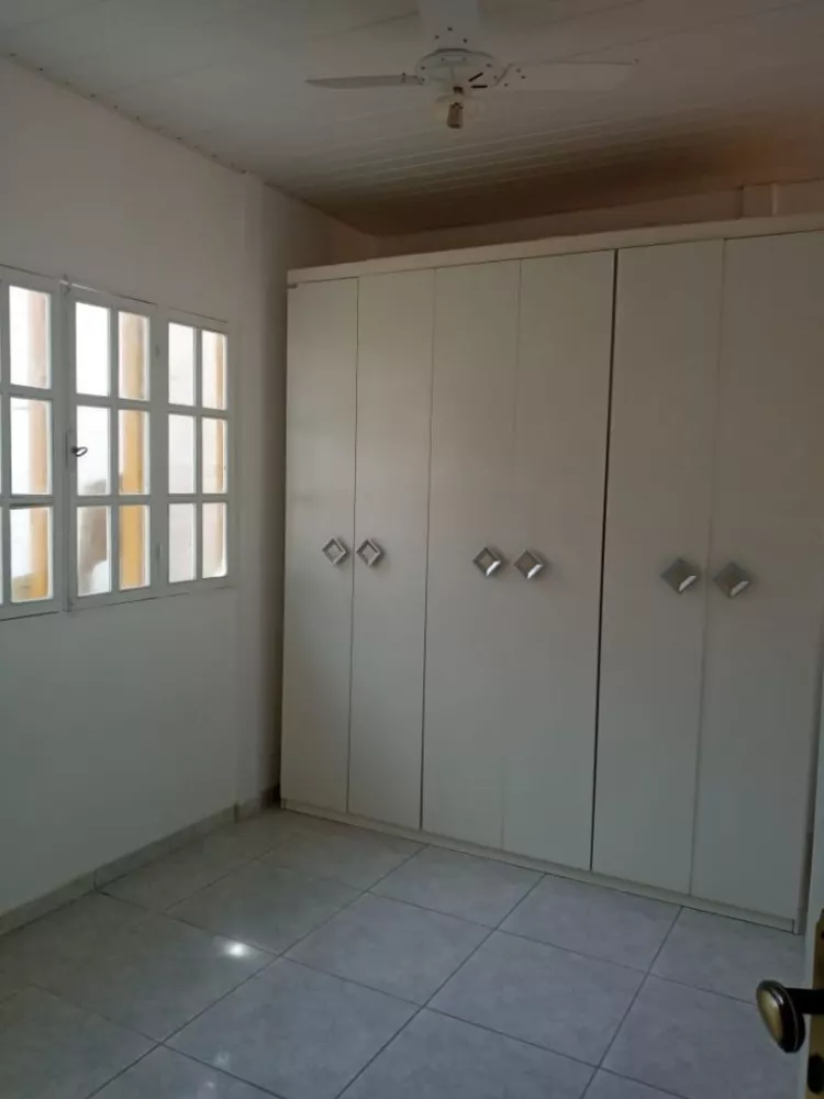 Casa à venda com 3 quartos, 500m² - Foto 4