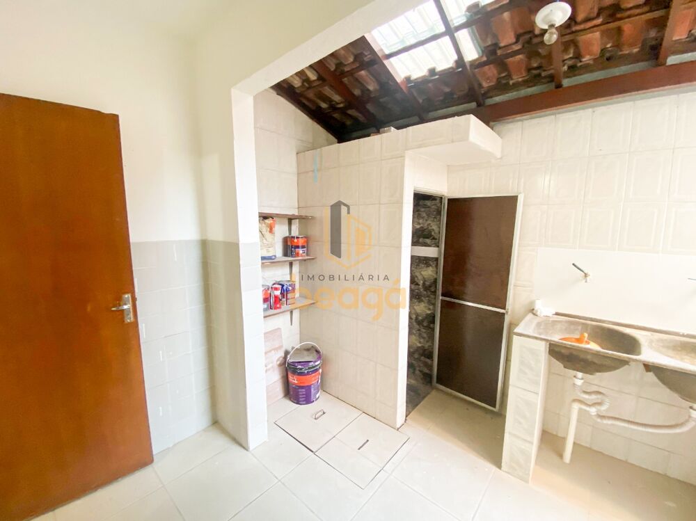 Casa à venda com 3 quartos, 82m² - Foto 9