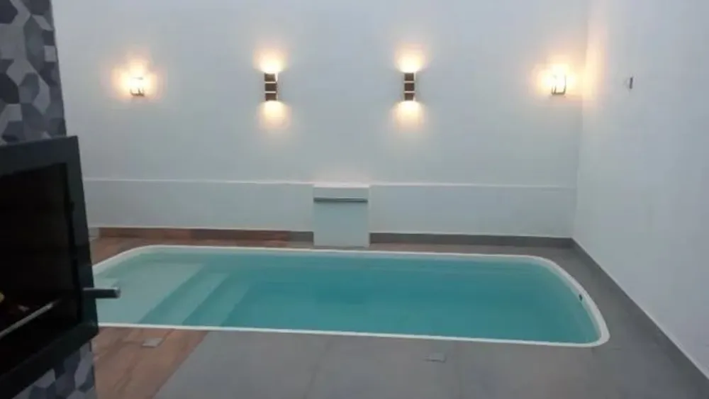 Casa, 3 quartos, 180 m² - Foto 1