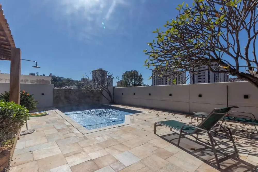 Casa, 5 quartos, 758 m² - Foto 1