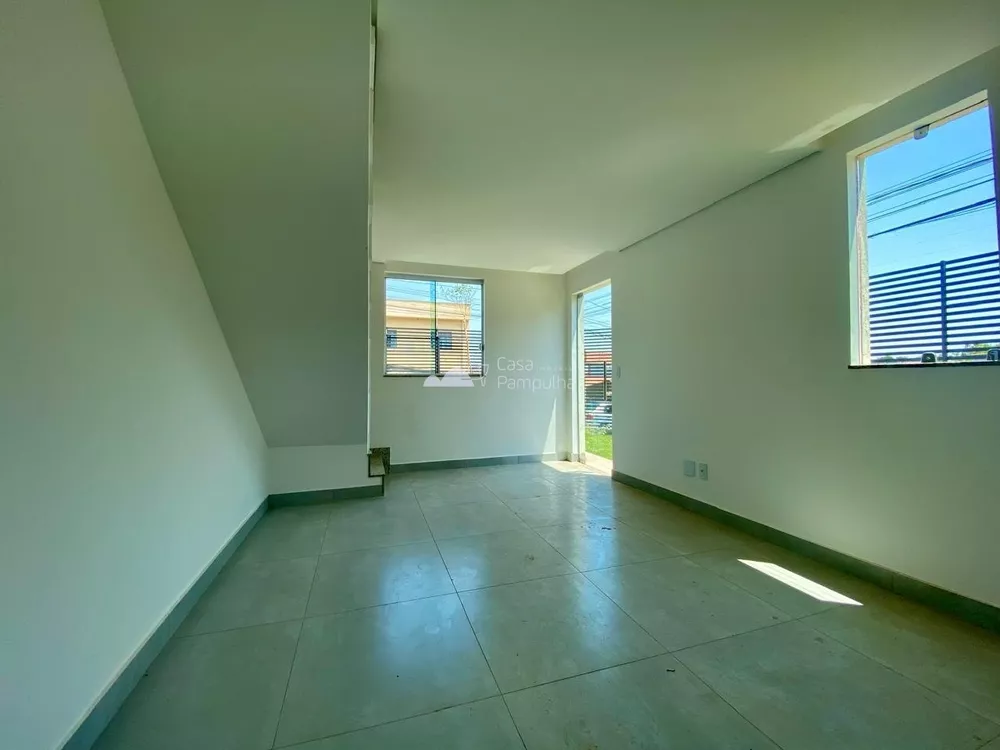 Casa à venda com 2 quartos, 78m² - Foto 3