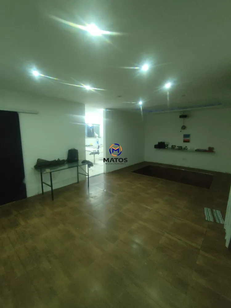 Casa, 3 quartos, 250 m² - Foto 4