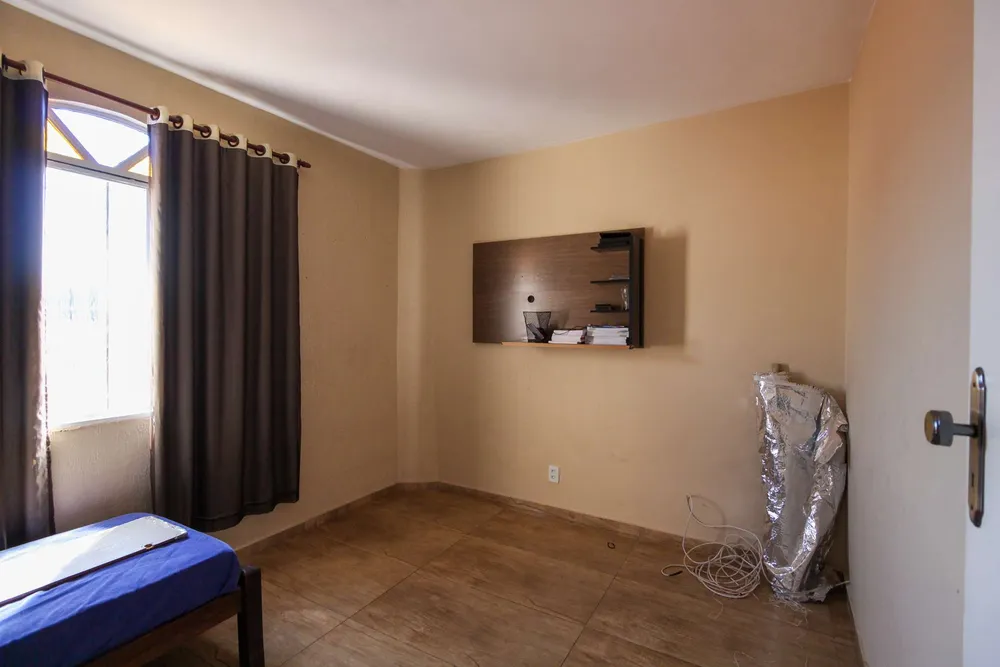 Casa, 5 quartos, 260 m² - Foto 9