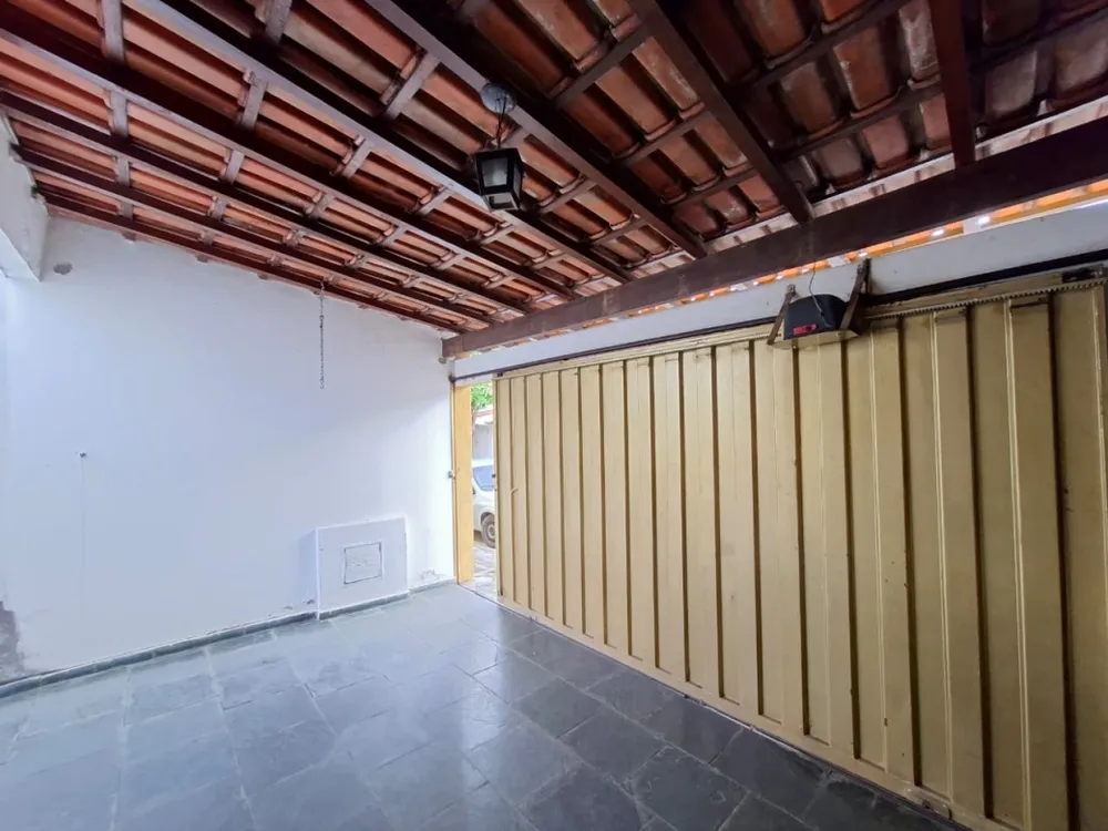 Casa, 2 quartos, 220 m² - Foto 2