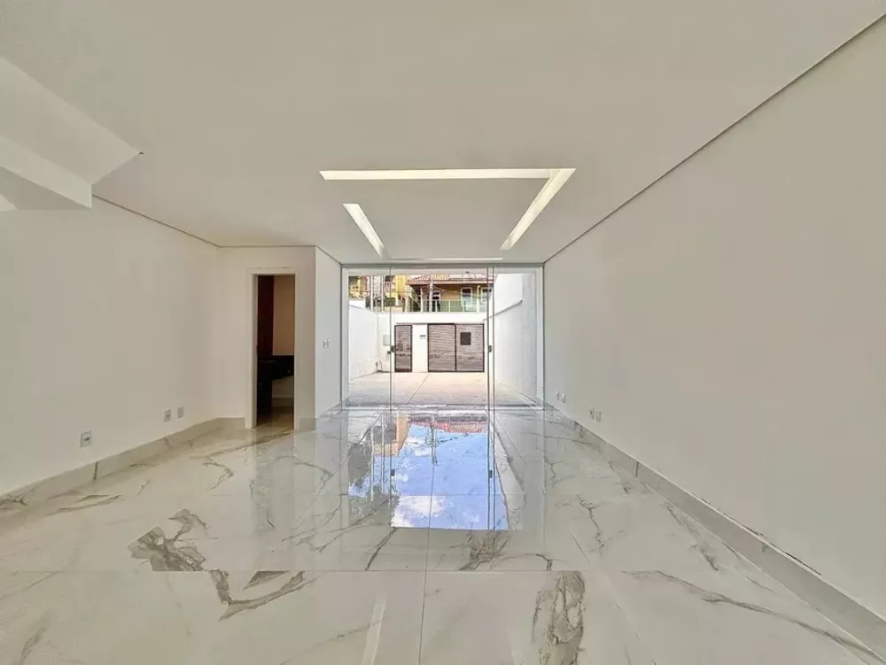 Casa à venda com 3 quartos, 106m² - Foto 3