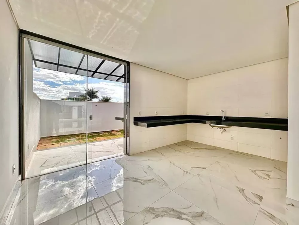 Casa à venda com 3 quartos, 106m² - Foto 7