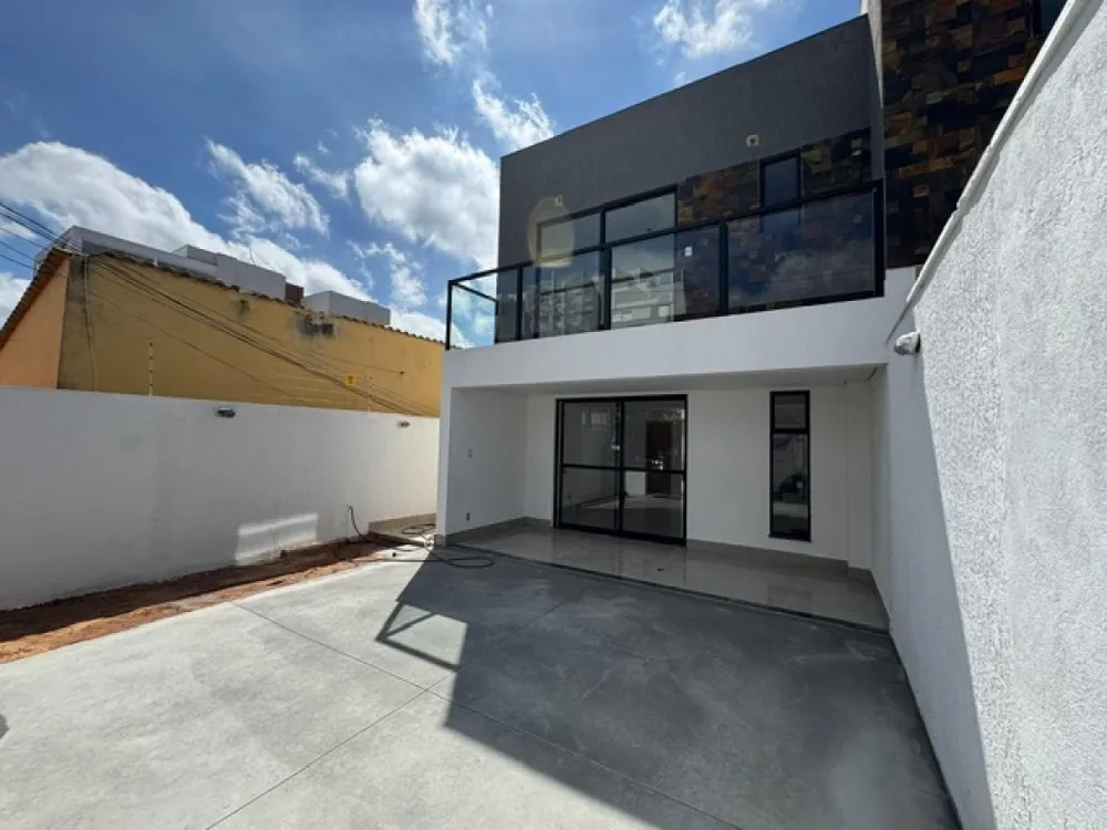 Casa, 3 quartos, 108 m² - Foto 2