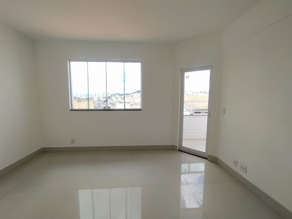 Apartamento à venda com 3 quartos, 100m² - Foto 2