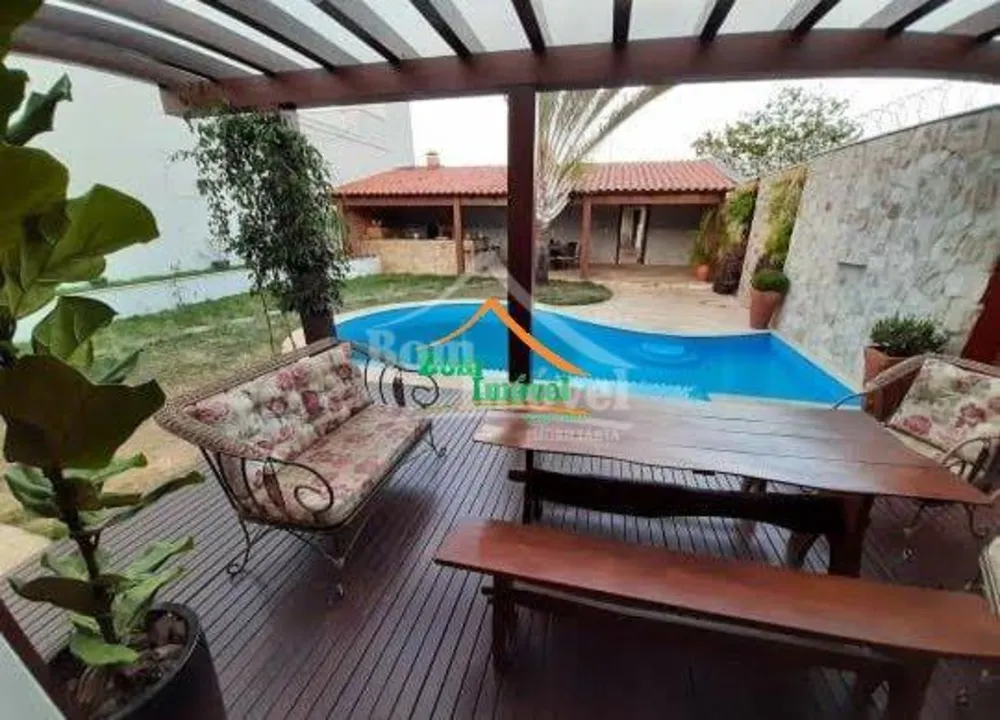 Casa, 2 quartos, 270 m² - Foto 18