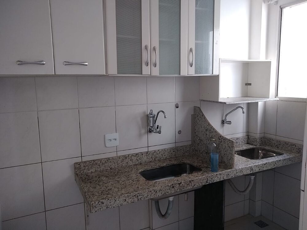 Apartamento à venda com 2 quartos, 50m² - Foto 2