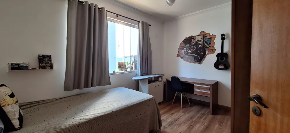 Casa à venda com 3 quartos, 160m² - Foto 9