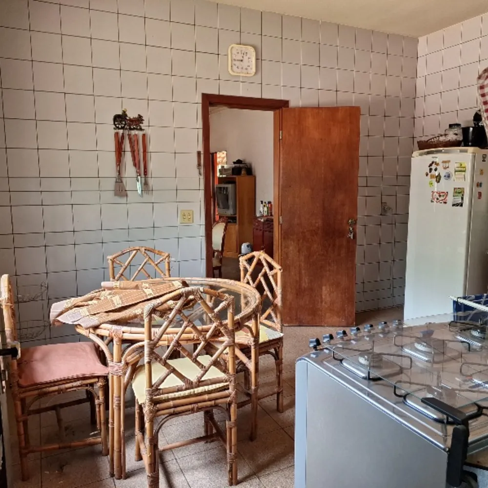 Chácara, 5 quartos, 1650 m² - Foto 1