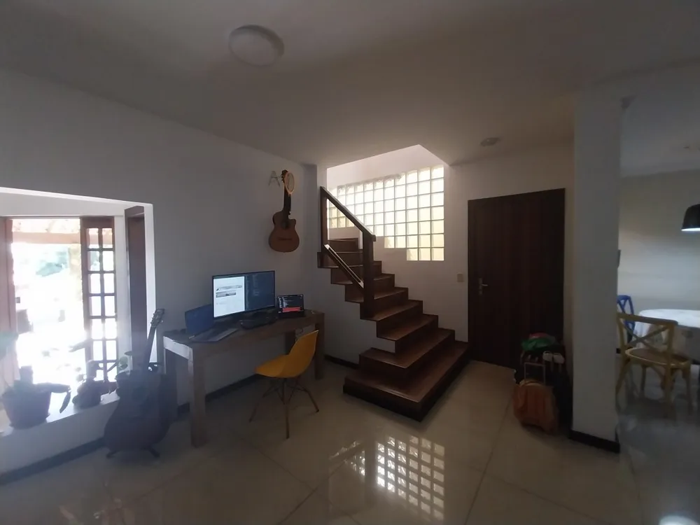Casa, 3 quartos, 290 m² - Foto 1