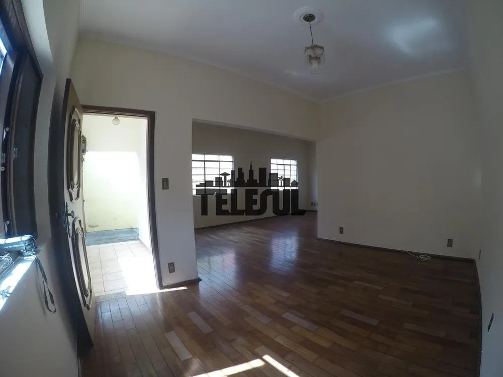 Casa, 2 quartos, 200 m² - Foto 1